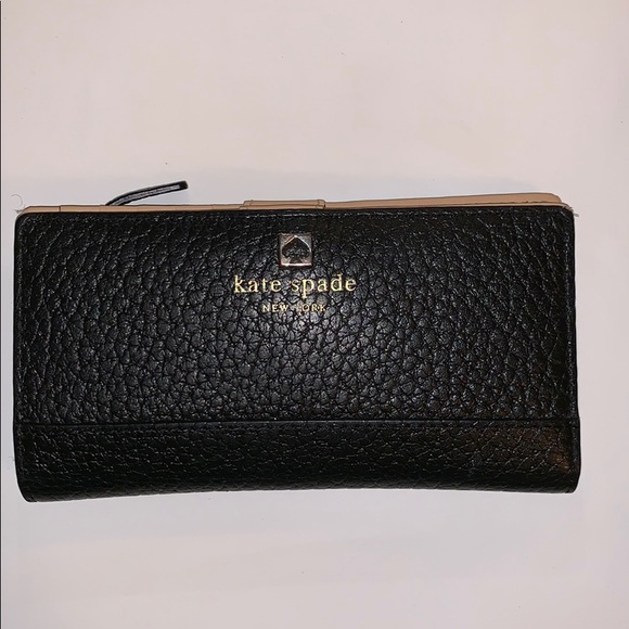 kate spade Handbags - Kate Spade Wallet